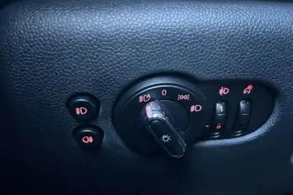 Photo 25 Mini Mini Hatch 5 Portes One 102 ch BVA7