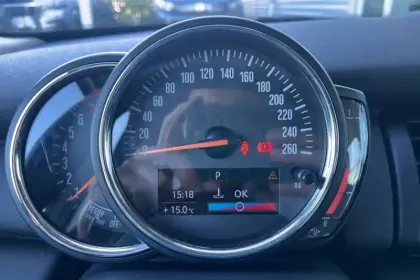 Photo 24 Mini Mini Hatch 5 Portes One 102 ch BVA7