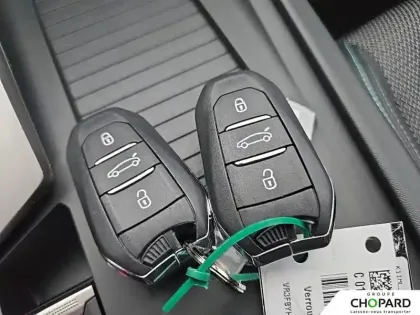 Photo 20 Peugeot 308  BlueHDi 130ch S&S EAT8