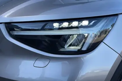 Photo 35 Volvo Xc40  B3 163 ch DCT7