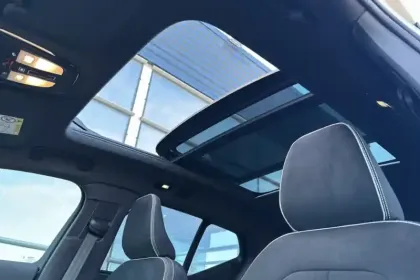 Photo 24 Volvo Xc40  B3 163 ch DCT7