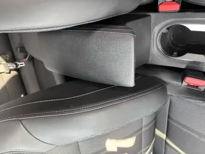 Photo 81 Renault Captur  E-Tech full hybrid 145 ch