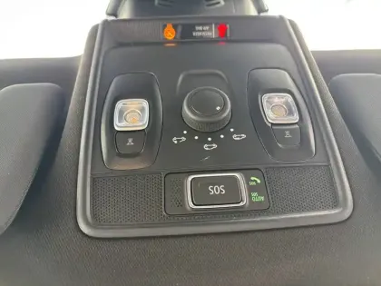 Photo 35 Renault Captur  E-Tech full hybrid 145 ch