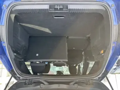 Photo 19 Renault Captur  E-Tech full hybrid 145 ch