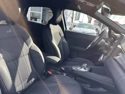 Photo 57 Renault Captur  E-Tech full hybrid 145 ch