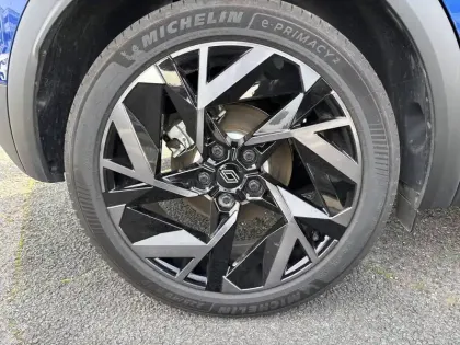 Photo 8 Renault Captur  E-Tech full hybrid 145 ch