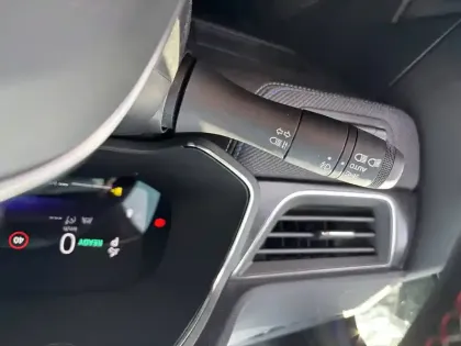 Photo 69 Renault Captur  E-Tech full hybrid 145 ch