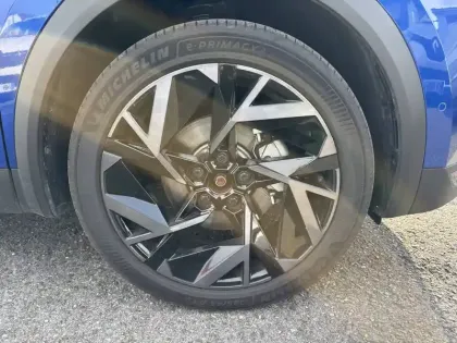 Photo 9 Renault Captur  E-Tech full hybrid 145 ch