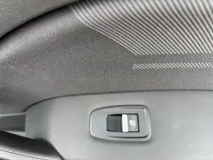 Photo 13 Renault Captur  E-Tech full hybrid 145 ch