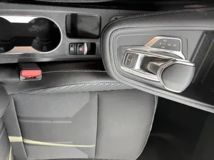 Photo 82 Renault Captur  E-Tech full hybrid 145 ch