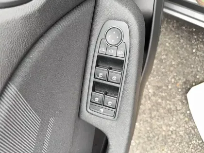 Photo 14 Renault Clio  E-Tech full hybrid 145 ch GSR2