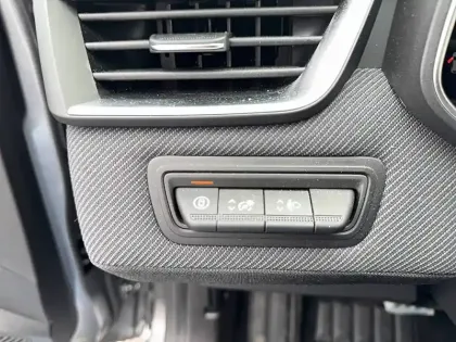 Photo 21 Renault Clio  E-Tech full hybrid 145 ch GSR2