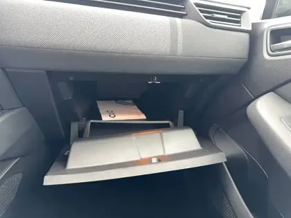 Photo 24 Renault Clio  E-Tech full hybrid 145 ch GSR2