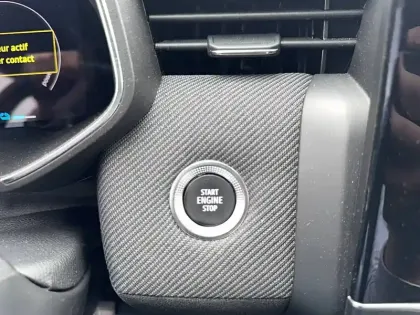 Photo 23 Renault Clio  E-Tech full hybrid 145 ch GSR2