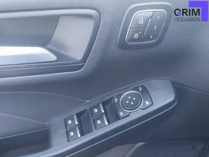 Photo 22 Ford Kuga  2.5 Duratec 180 ch FlexiFuel FHEV E85 Powershift