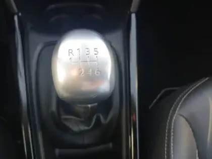 Photo 12 Peugeot 2008  PureTech 130ch S&S BVM6