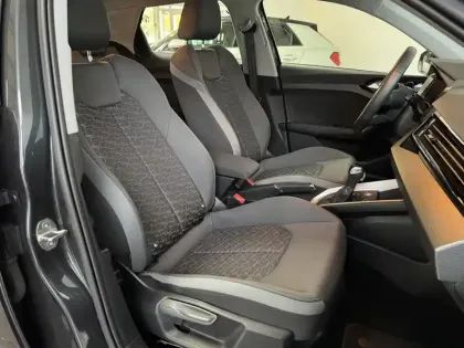 Photo 9 Audi A1  Sportback 25 TFSI 95 ch S tronic 7