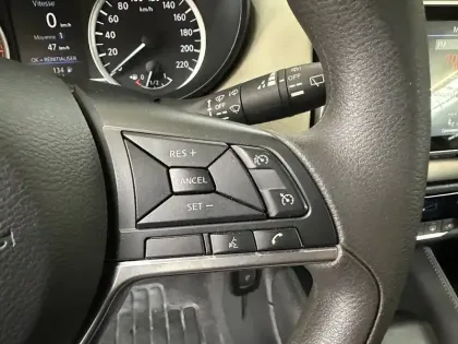 Photo 57 Nissan Micra Gén. V (K14) Ph1 Business Edition 5