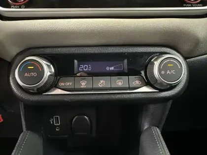 Photo 22 Nissan Micra  IG-T 92