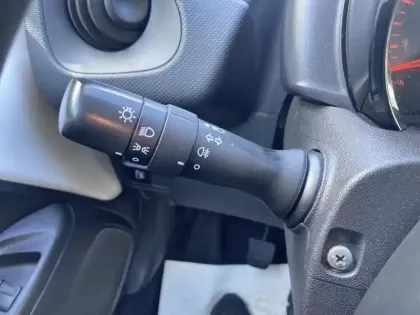 Photo 16 Citroën C1  VTi 72 Feel