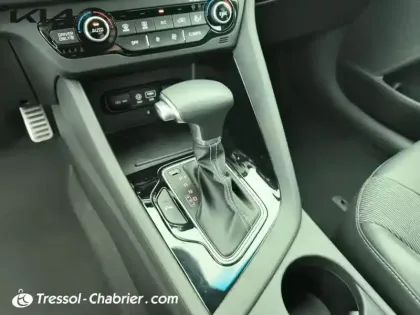Photo 23 Kia Niro  1.6 GDi Hybride Rechargeable 141 ch DCT6 Design