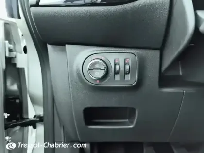 Photo 26 Opel Corsa  1.4 90 ch Active