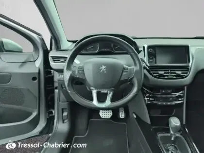 Photo 25 Peugeot 2008  PureTech 110ch S&S EAT6 Crossway