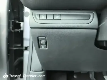 Photo 26 Peugeot 2008  PureTech 110ch S&S EAT6 Crossway