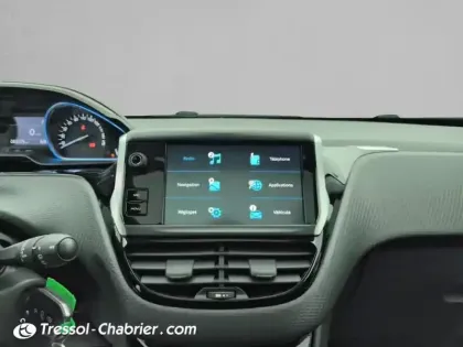 Photo 20 Peugeot 2008  PureTech 110ch S&S EAT6 Crossway