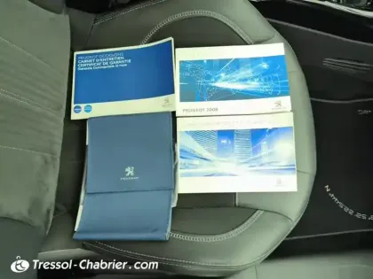 Photo 29 Peugeot 2008  PureTech 110ch S&S EAT6 Crossway