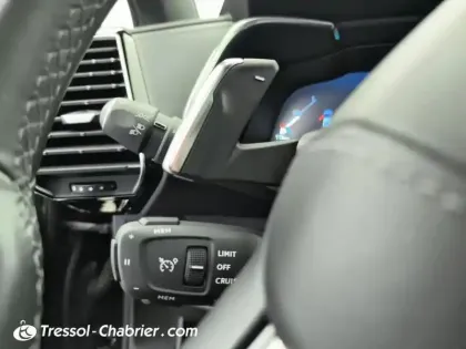 Photo 26 DS DS 7 DS7 Crossback Hybride E-Tense 300 EAT8 4x4 Rivoli