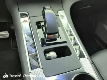 Photo 27 DS DS 7 DS7 Crossback Hybride E-Tense 300 EAT8 4x4 Rivoli