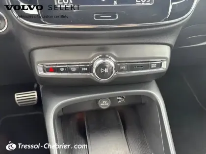 Photo 12 Volvo Xc40  T5 Recharge 180+82 ch DCT7 R-Design