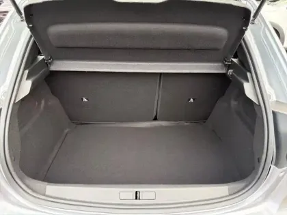 Photo 7 Peugeot 208  Hybrid 100 e-DCS6 Style