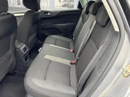 Photo 22 Citroën C4  BlueHDi 110 S&S BVM6 Live Pack Business