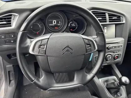 Photo 11 Citroën C4  BlueHDi 110 S&S BVM6 Live Pack Business