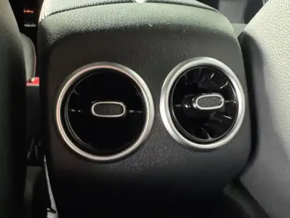 Photo 36 Mercedes GLA Gén. II (H247) Ph1 AMG Line 5