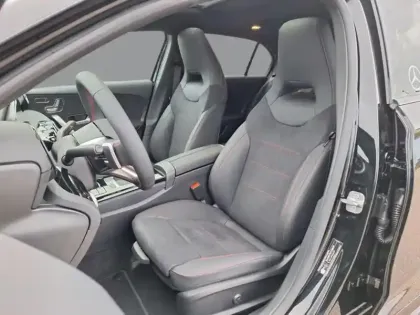 Photo 15 Mercedes CLA 200 d AMG Line