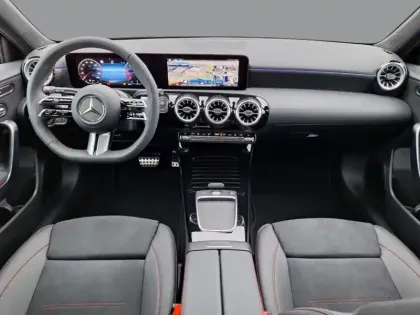 Photo 18 Mercedes CLA 200 d AMG Line