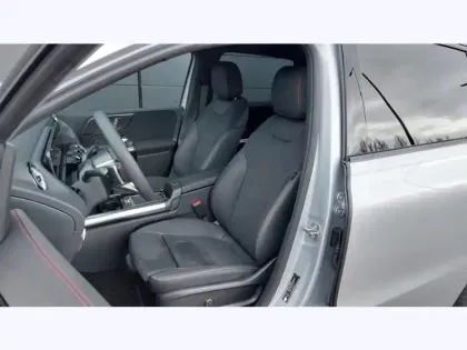 Photo 14 Mercedes Classe B 250 e Hybrid EQ 