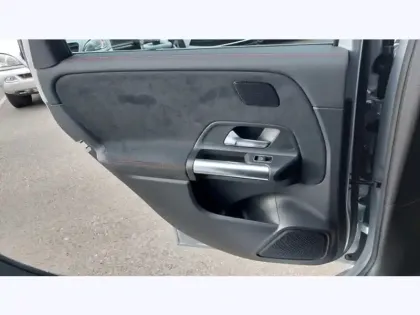 Photo 17 Mercedes Classe B 250 e Hybrid EQ 