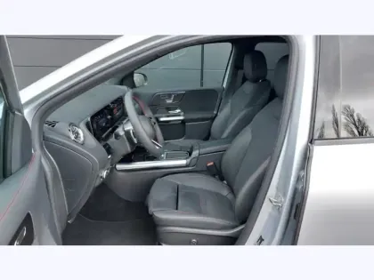 Photo 13 Mercedes Classe B 250 e Hybrid EQ 