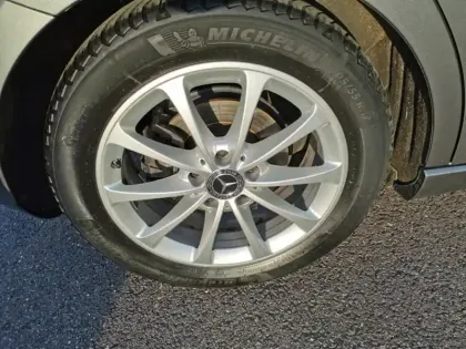 Photo 6 Mercedes Classe A 180 d Progressive Line 7G-DCT