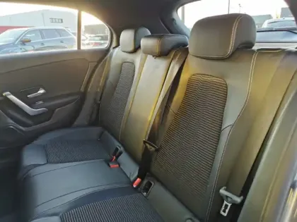 Photo 9 Mercedes Classe A 180 d Progressive Line 7G-DCT