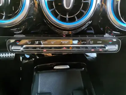 Photo 21 Mercedes Classe A Gén. IV (W177) Ph1 Progressive Line 5