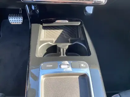 Photo 16 Mercedes Classe A 200 d Edition 140