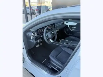 Photo 9 Mercedes Classe A 180 d AMG Exclusive Design