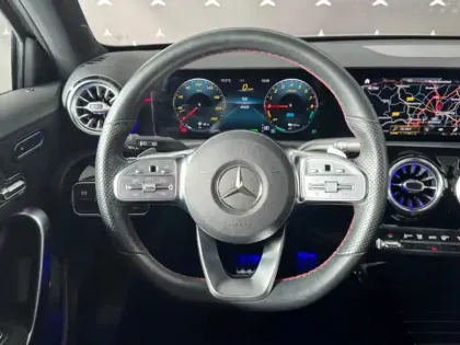 Photo 40 Mercedes Classe A Gén. IV (W177) Ph1 AMG Line 5