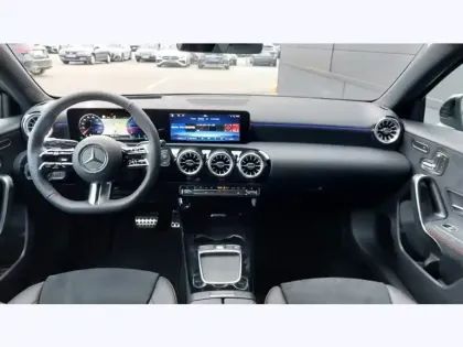 Photo 10 Mercedes Classe A 200 d Edition 140