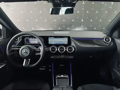 Photo 10 Mercedes GLA 200 d AMG Line